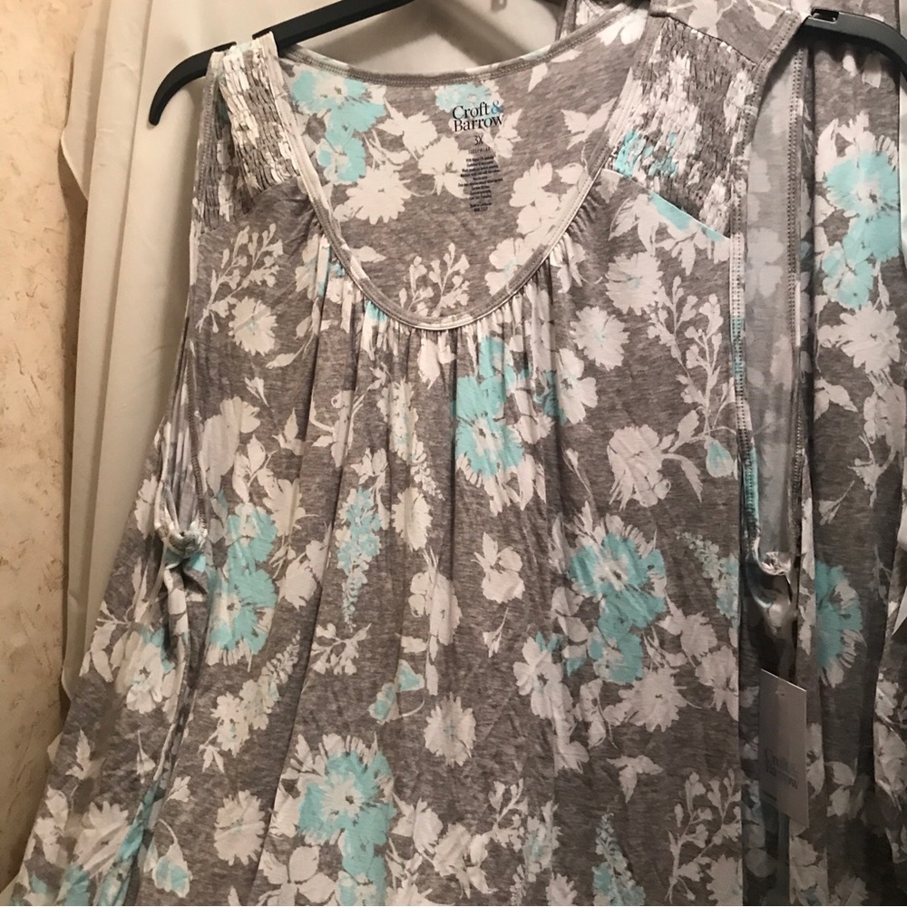 croft & barrow Gray Floral Pajama Top with Aqua Accents